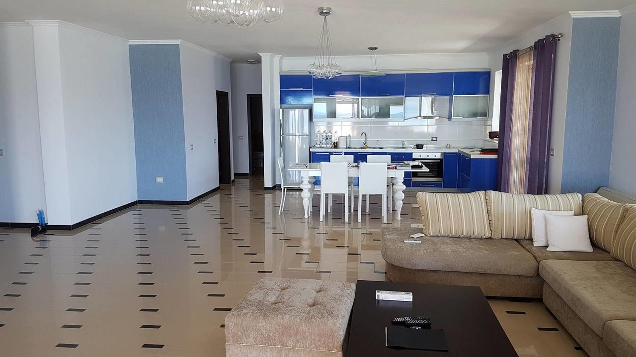 Sea Front Penthouse Apartment Sarande Ngoại thất bức ảnh